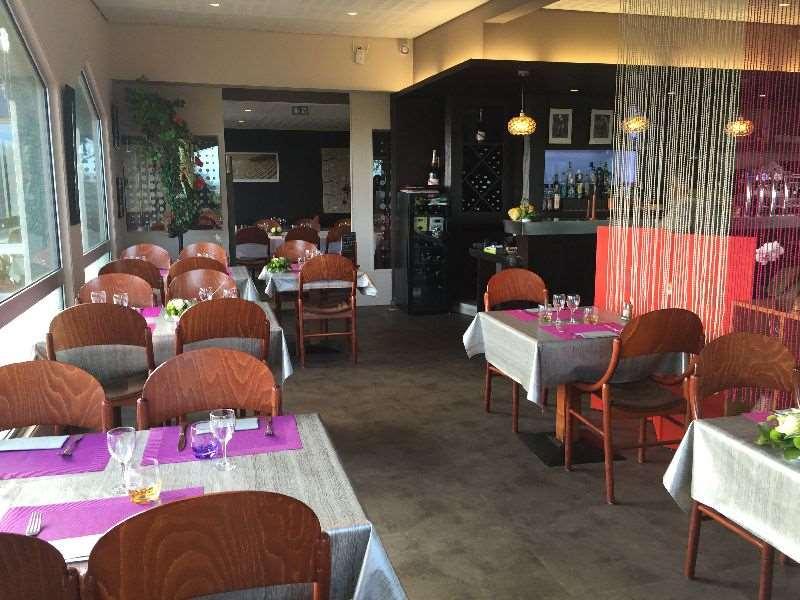 Brit Hotel Golfhotel Saint Samson Pleumeur-Bodou Restaurante foto